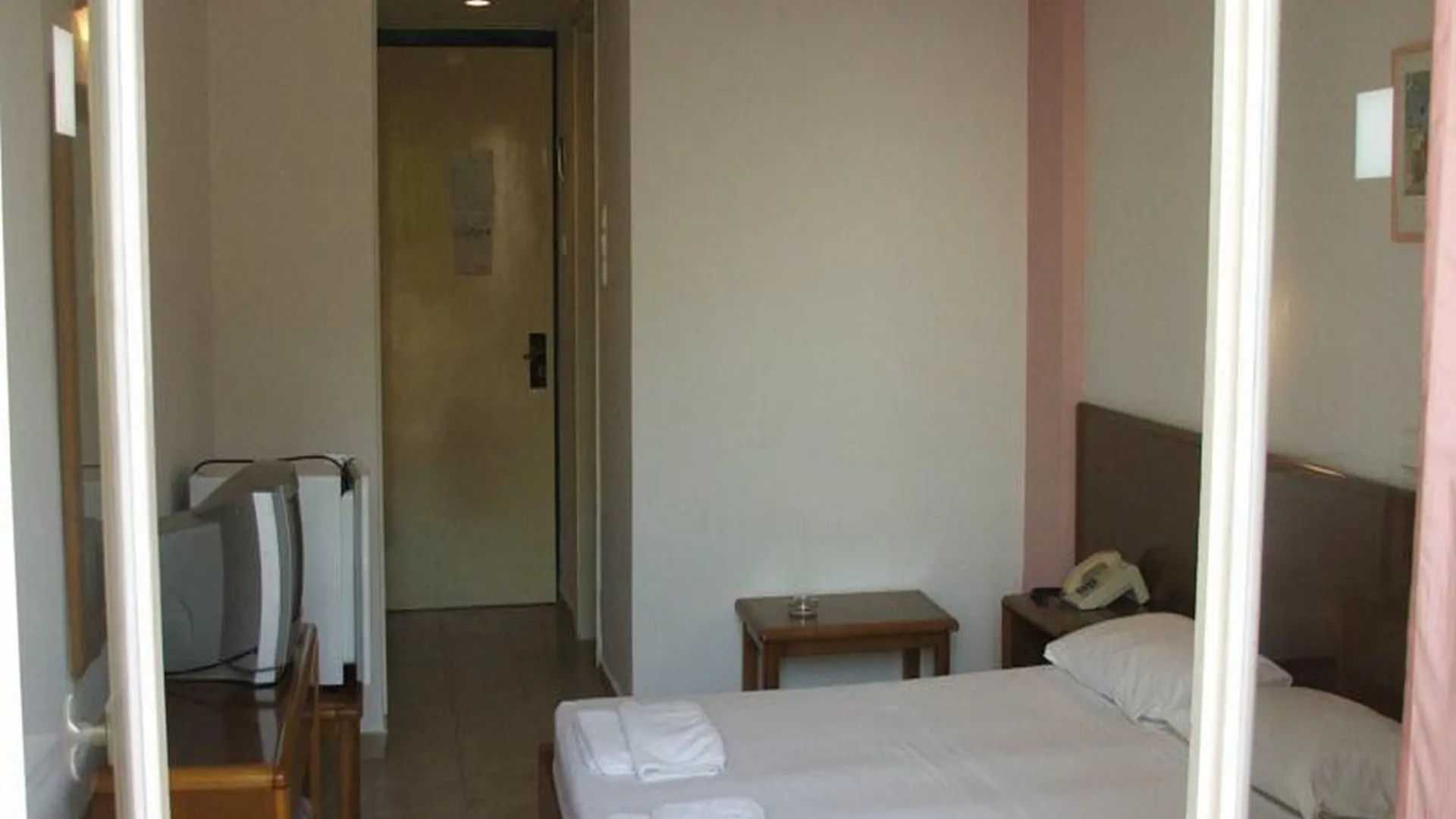 Irinna Hotel Svoronata