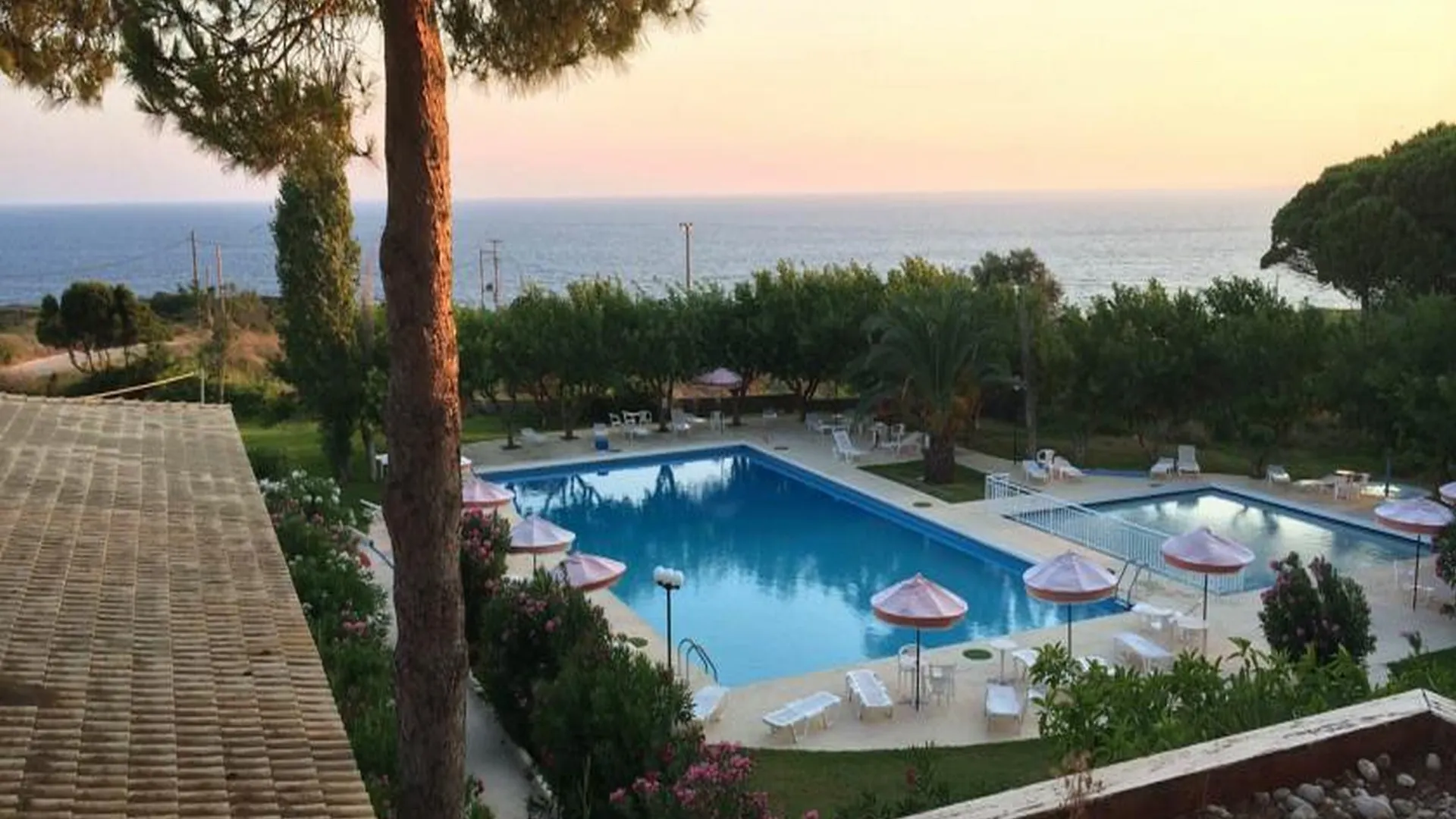 Irinna Hotel Svoronata