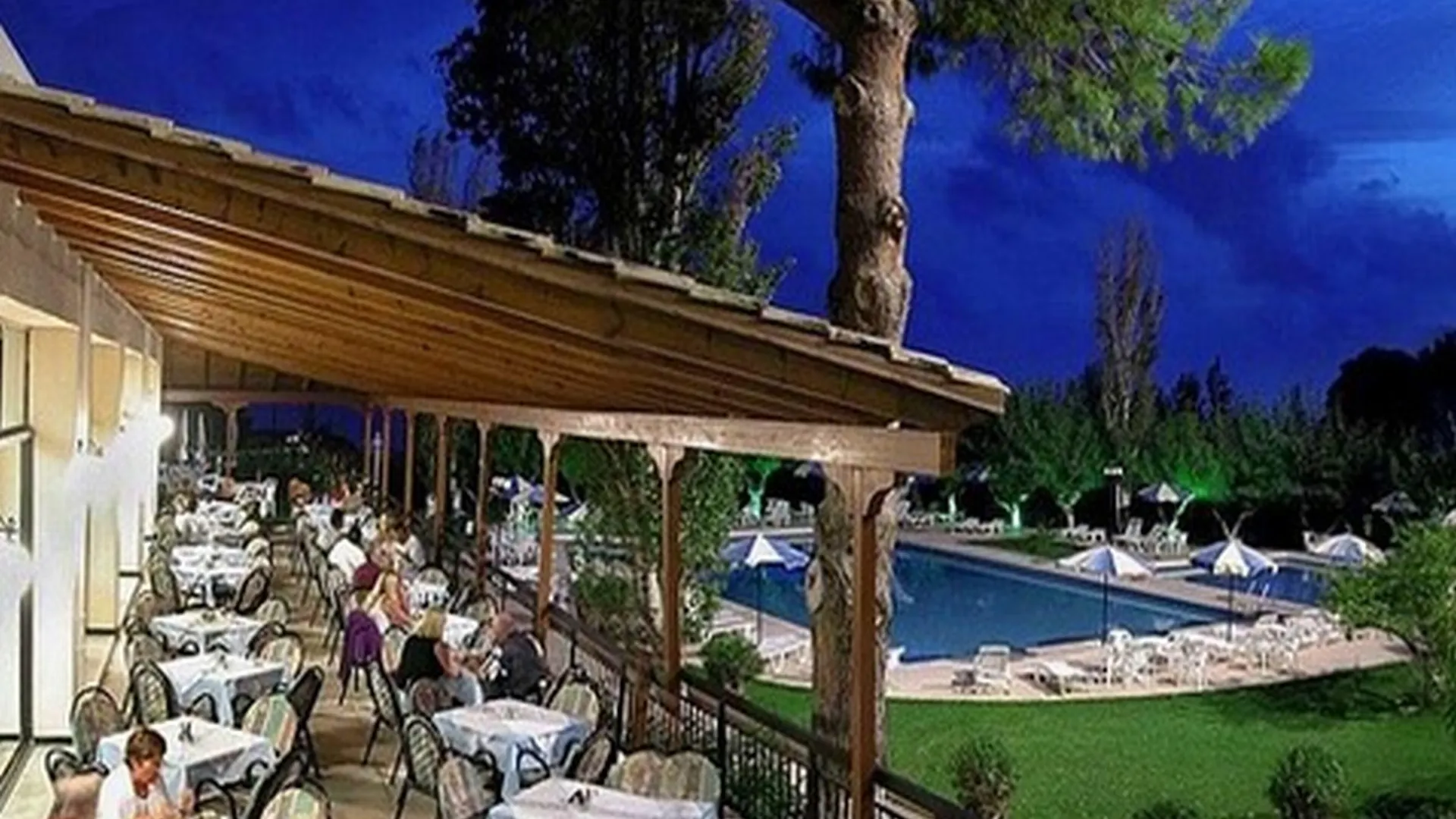 Irinna Hotel Svoronata