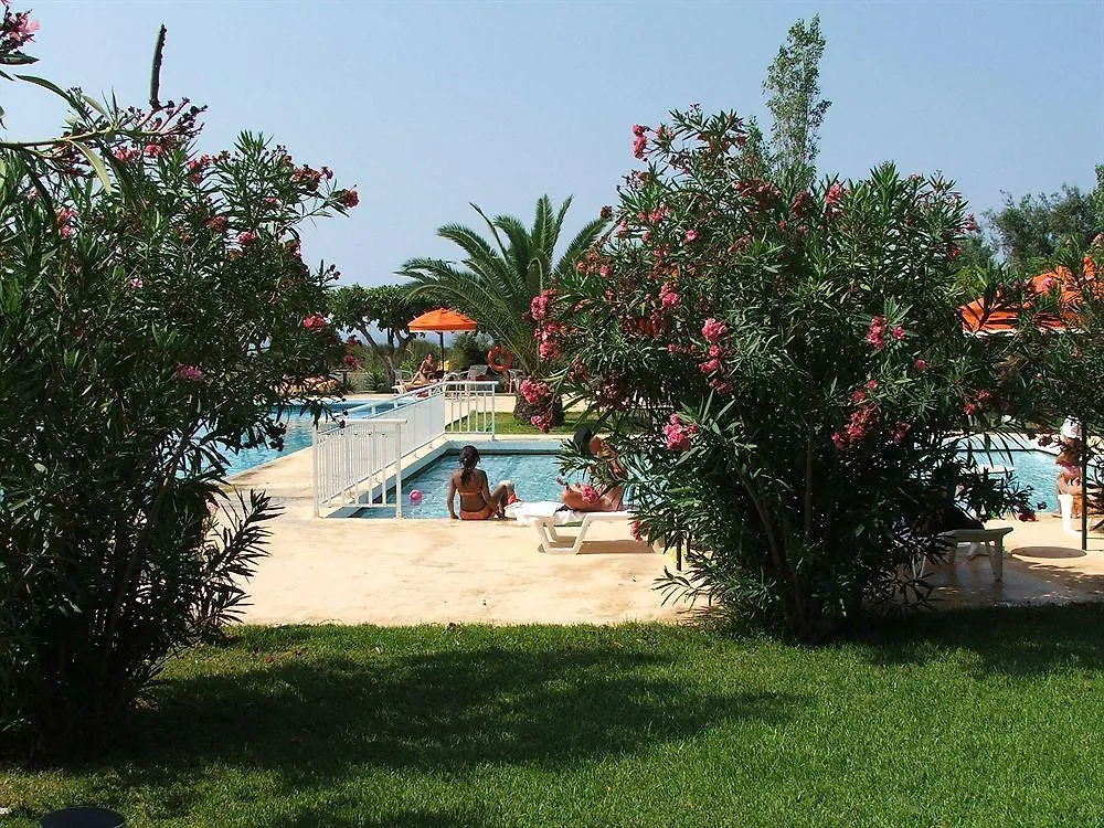 Irinna Hotel Svoronata