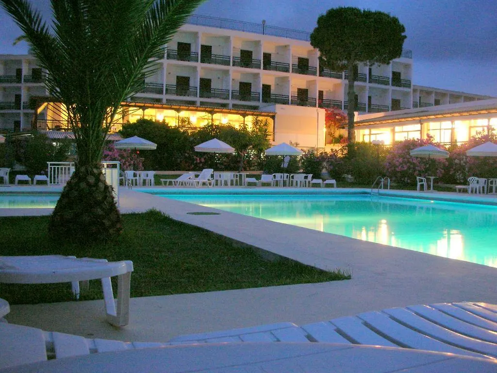 Irinna Hotel Svoronata 3*,