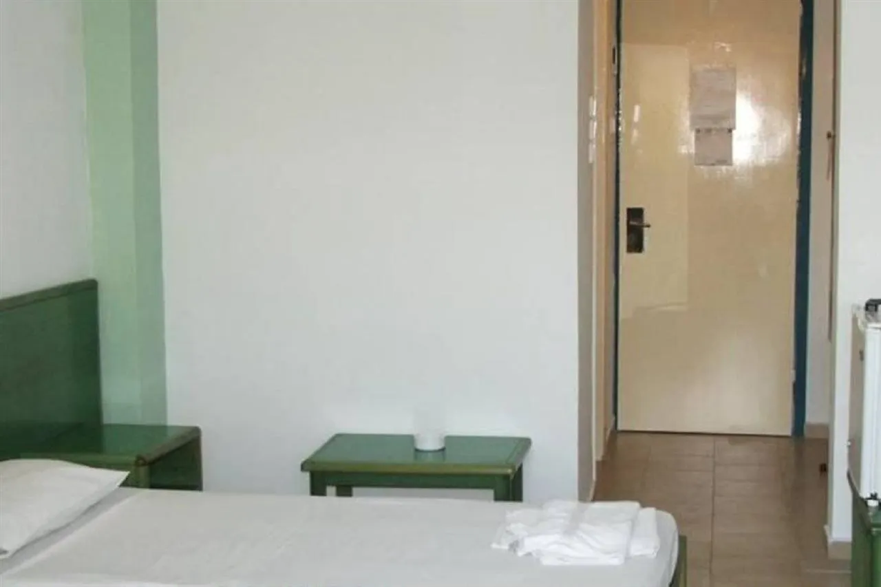 Irinna Hotel Svoronata 3*,
